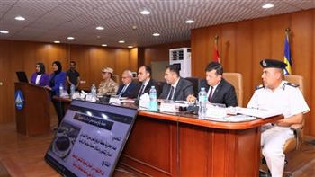   لاستقبال عيد الأضحى.. محافظ دمياط يوجه برفع درجة الاستعداد بكافة القطاعات الخدمية والأمنية 