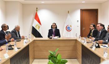   نائب وزير الصحة يبحث مع مجموعة "صحة" وشركة "برايم" تعزيز الاستثمار