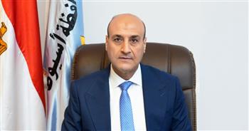   محافظ أسيوط: تجهيز 182 ساحة و3452 مسجدًا لأداء صلاة عيد الأضحى 