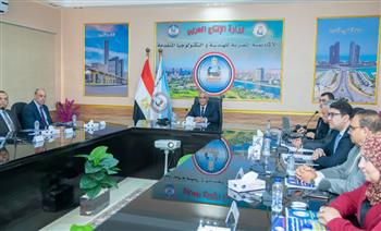   وزير الإنتاج الحربي يترأس مجلس إدارة الأكاديمية المصرية للهندسة ويتفقد مشروع الذراع الروبوتي