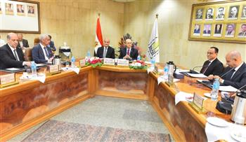   محافظ أسيوط يشهد اجتماع مجلس الجامعة 