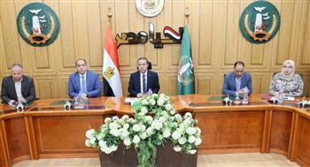  محافظ المنوفية يناقش نسب تنفيذ مشروعات الخطة الاستثمارية وملفات التصالح 