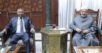 شيخ الأزهر يستقبل السفير السوداني ويناقشان تعزيز الدعم الأزهري لأبناء السودان