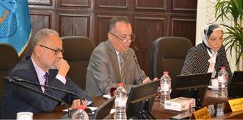   مجلس الدراسات العليا بجامعة الإسكندرية يناقش إدراج الشهادات المصغرةضمن منظومة الدراسات العليا