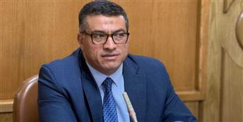   محافظ قنا يوقف العمل الميداني لعمال النظافة وقت الذروة بسبب موجة الحر