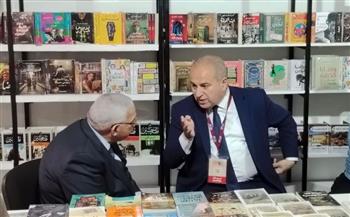   سفير مصر بالمغرب يؤكد عمق العلاقات الثقافية بين البلدين خلال زيارته لمعرض الرباط الدولي للكتاب