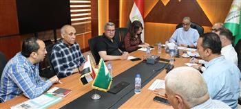   محافظ الجيزة يفرض رقابة مشددة على شركات النظافة والإشغالات