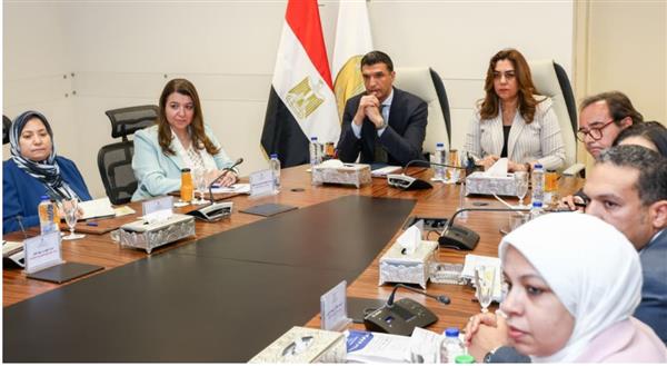 الحكومة المصرية تطلق قاعدة بيانات بيئية موحدة للمنشآت الصناعية على مستوى الجمهورية