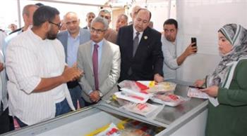   محافظ بني سويف يتفقد معرض أضحى مبارك