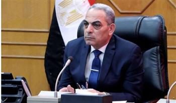   محافظ الإسماعيلية يشيد بجهود احتواء أزمة الكلور خلال ساعات