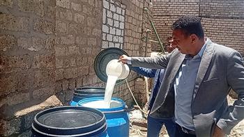   بها حشرات ومواد كيميائية.. ضبط كميات كبيرة من الألبان الفاسدة بالمنيا