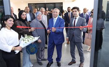   رئيس الأكاديمية العربية يفتتح معرض ختام الانشطة الطلابية الفنية