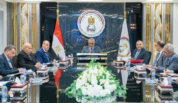   جمبلاط : تعظيم الاستفادة من الإمكانيات التصنيعية والتكنولوجية بشركات الإنتاج الحربي