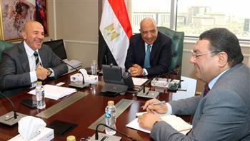 وزير الكهرباء يتابع مع مجموعة "إنكوم" مستجدات توفير الطاقة اللازمة لمشروع مركز عالمي للبيانات