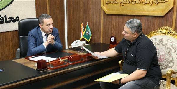 محافظ المنوفية يوجه المختصين بالفحص الفوري لعدد من الشكاوى والمعاينة على الطبيعة