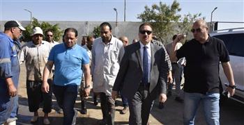   محافظ بورسعيد يتفقد مشروع تربية الماشية والمجزر الآلي بحي الجنوب