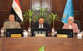 مجلس جامعة الإسكندرية يشدد على الانضباط بامتحانات الفصل الدراسي الثاني