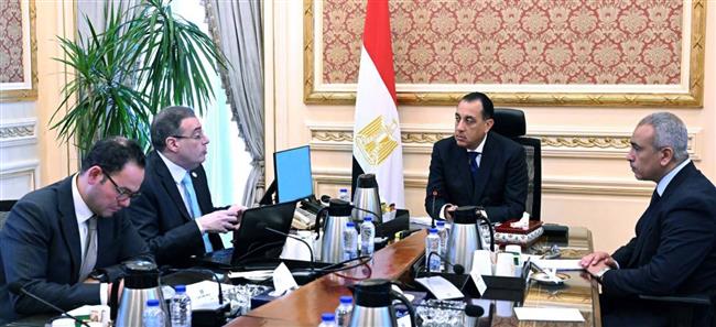 رئيس الوزراء يتابع مع رئيس التنظيم والإدارة مستجدات الإصلاح الإداري