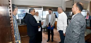   محافظ الدقهلية يهنئ العاملين بالديوان العام بعيد الأضحى المبارك