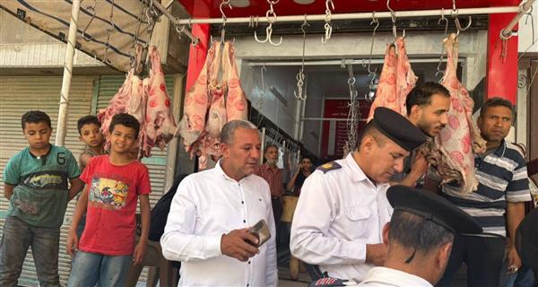 حملات رقابية بالفيوم على اللحوم استعدادًا لعيد الأضحى المبارك