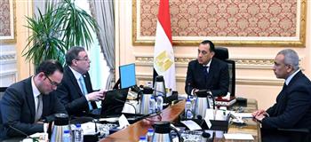   رئيس الوزراء يتابع مع رئيس التنظيم والإدارة مستجدات الإصلاح الإداري