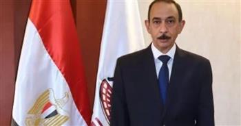   محافظ سوهاج يهنئ قيادات الأزهر والأوقاف والمفتي بعيد الأضحى
