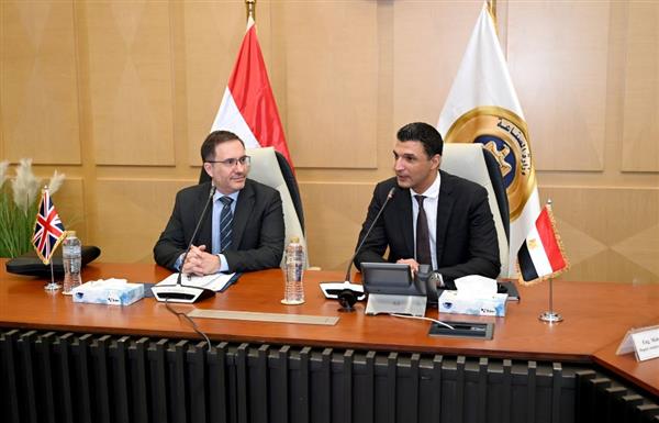 وزير الصناعة: مصر مؤهلة لتكون بوابة للمنتجات البريطانية إلى الشرق الأوسط وأفريقيا