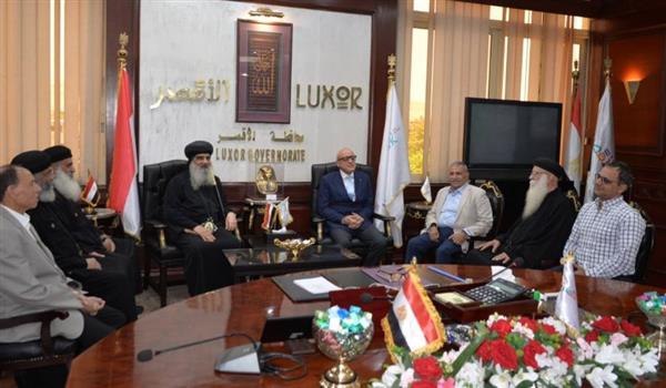 أسقف عام الأقصر يقدم التهنئة للمحافظ بمناسبة عيد الأضحى