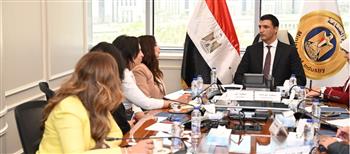   وزير الصناعة يبحث مع المدير التنفيذي لمؤسسة ساويرس للتنمية الاجتماعية سبل تعزيز التعاون