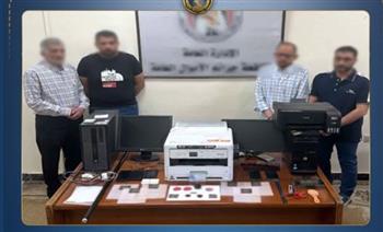   الأمن يضبط شبكة تزوير مستندات وأختام رسمية بالإسكندرية