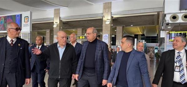 رئيس مصر للطيران يتفقد مبنى الركاب 3 بمطار القاهرة ويتابع انتظام التشغيل خلال عيد الأضحى