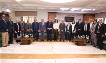   محافظ الجيزة يلتقى قيادات الأجهزة التنفيذية للتهنئة بـ عيد الأضحى