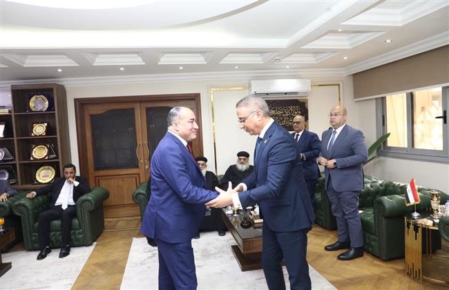 النائب عمرو رشاد يقدم التهنئة لمحافظ الجيزة بمناسبة عيد الأضحى المبارك