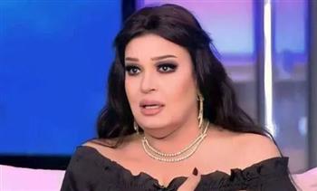   فيفي عبده تنعي والدة أحمد حلمي
