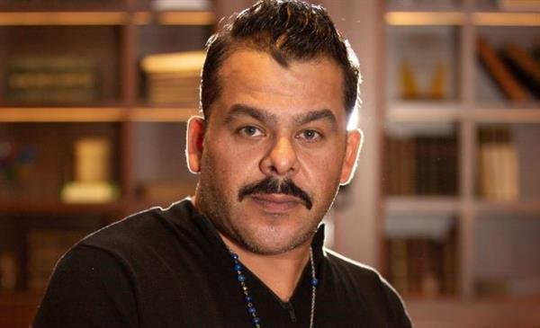 منذر رياحنة ينعي والدة أحمد حلمي بكلمات مؤثرة