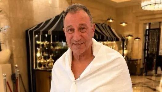 محمود الخطيب يؤدى مناسك الحج