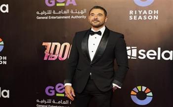 أحمد عز يشكر الجمهور السعودي على استقباله لـ 7DOGS