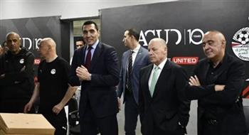   وزير الرياضة لـ نجوم المنتخب : جماهير مصر والقيادة السياسية تثق في قدراتكم
