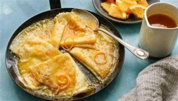   الكريب سوزيت بصوص البرتقال والكراميل خطوة بخطوة
