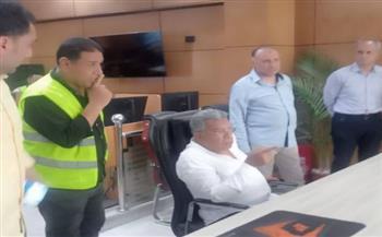 محافظ الدقهلية يتابع النظافة والإشغالات من غرفة الطوارئ