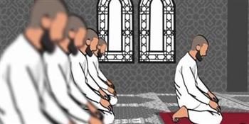   الإفتاء توضح حكم تصحيح قراءة الإمام أثناء الصلاة