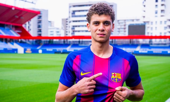 حمزة عبد الكريم يقود برشلونة للقب دوري الشباب بهاتريك تاريخي