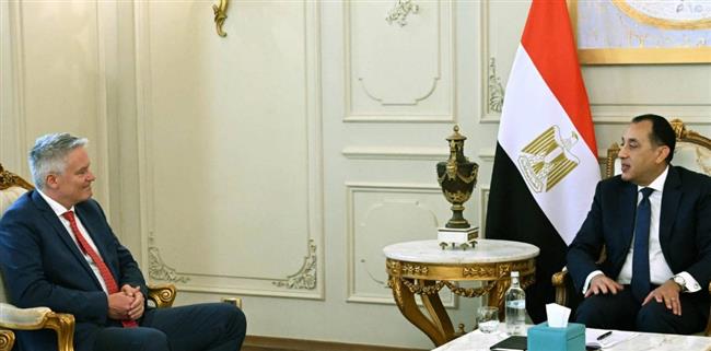 رئيس الوزراء يلتقي سكرتير عام منظمة التعاون الاقتصادي والتنمية