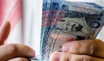   قبل موسم الحج.. متابعة لحظية لأسعار الريال السعودي