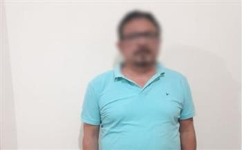 ضبط مدير مدرسة بسوهاج بعد واقعة فيديو لتصرفات غير لائقة مع تلميذة بالجيزة