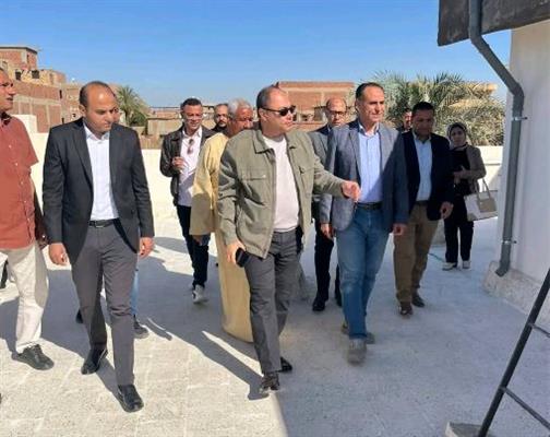 رئيس هيئة تنمية الصعيد يقوم بجولة ميدانية لتفقد مشروعات الهيئة بمحافظة بني سويف