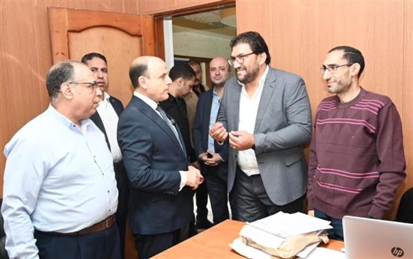 محافظ الغربية يتفقد فرع الهيئة العامة للتأمين الصحي لمتابعة انتظام العمل