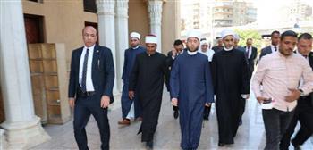 وزير الأوقاف يتفقد مسجد يوسف الصحابي ويوجه بتطويره وتعزيز الأنشطة الدعوية