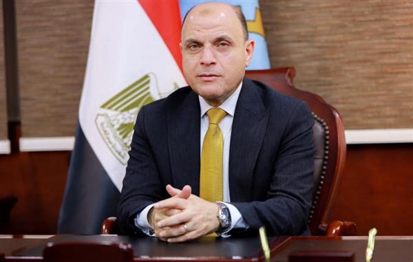 محافظ الغربية يتابع بدء أعمال رصف طريق السنطة البلد ضمن الخطة الاستثمارية