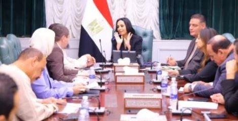 وزيرة التضامن تلتقي عددا من أعضاء مجلسي النواب والشيوخ